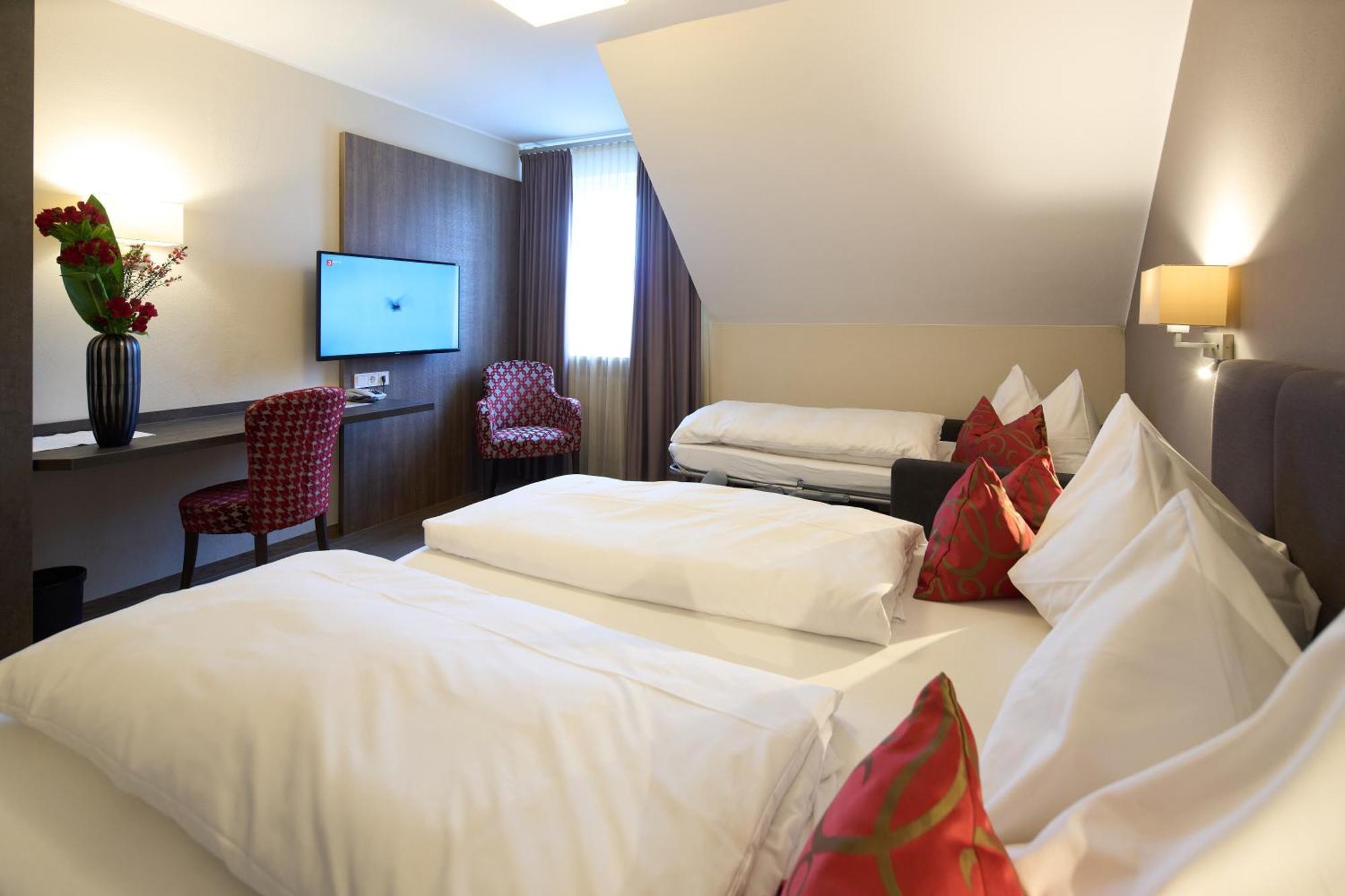 Hotel Staffler Оделцхаузен Екстериор снимка