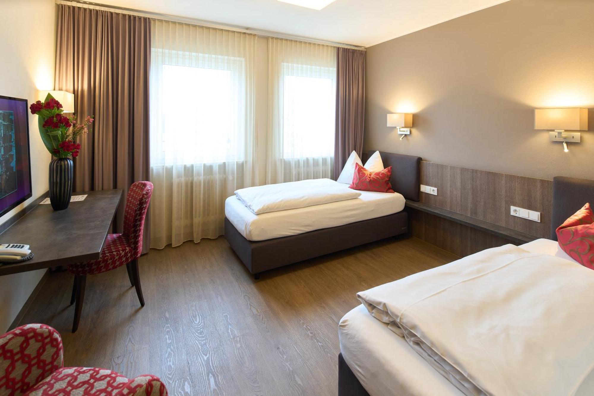 Hotel Staffler Оделцхаузен Екстериор снимка